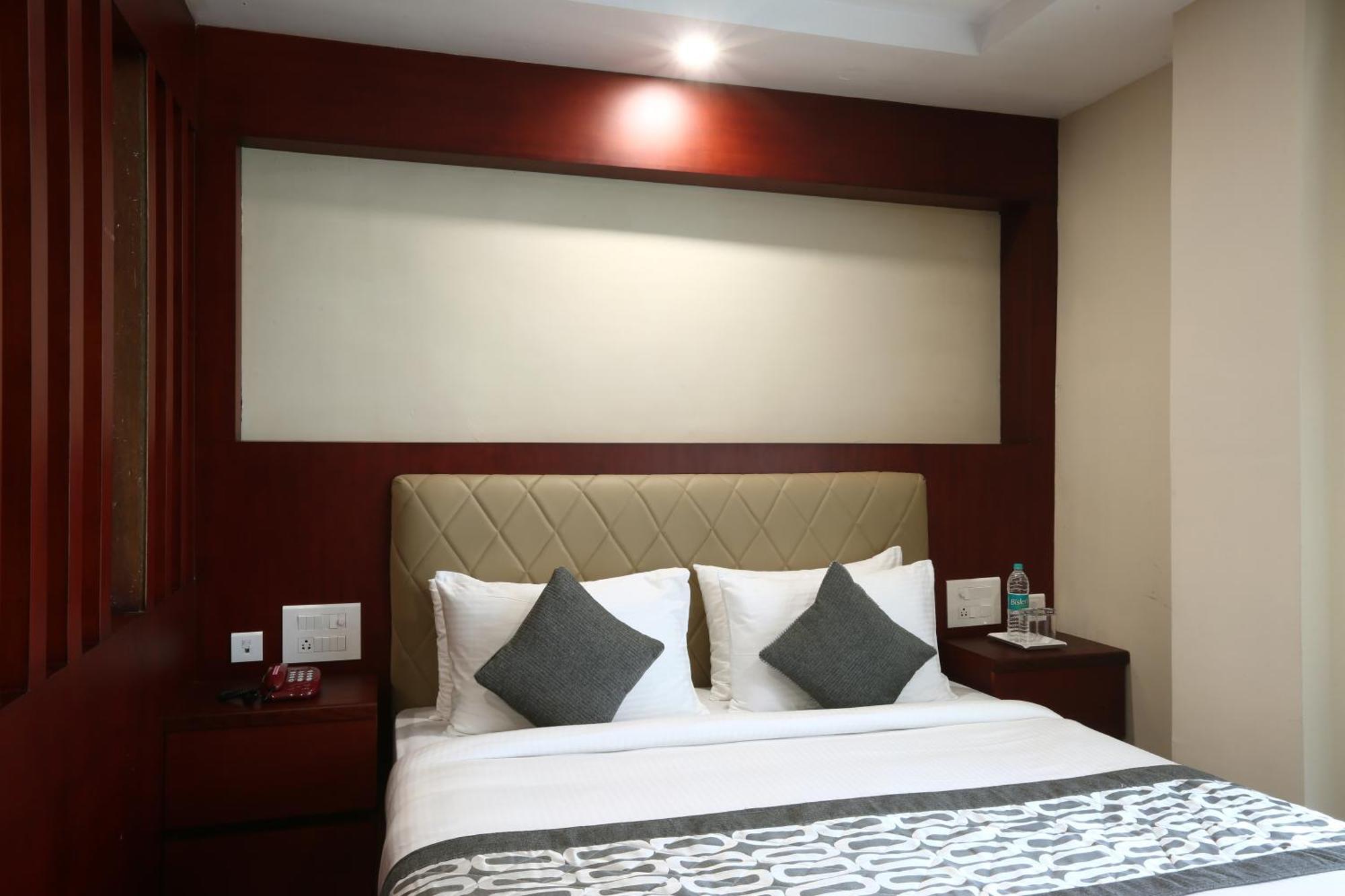 Hotel Prithvi Palace Igi Airport Delhi Nuova Delhi Esterno foto